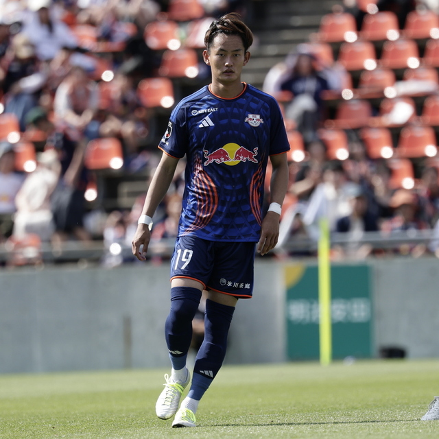 大宮アルディージャ　尾崎優成選手　サイン入りスパイク 尾崎優成 選手 育成型期限付き移籍期間延長のお知らせ｜RB大宮