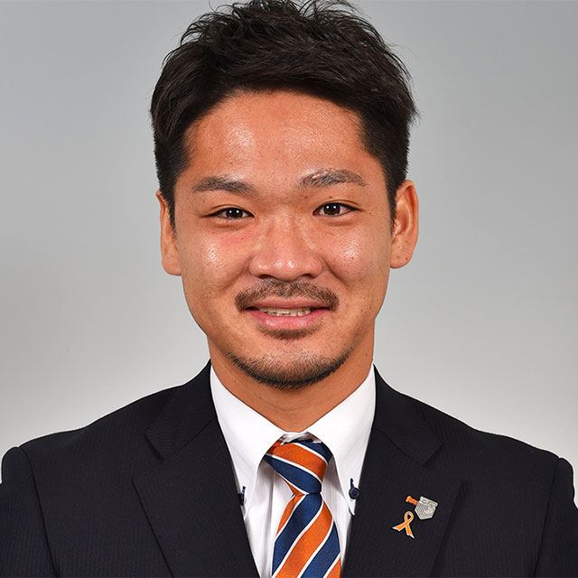 塚本泰史