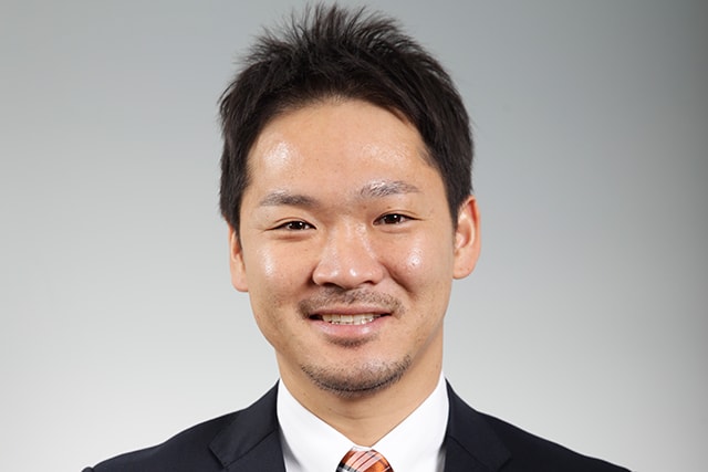 塚本泰史